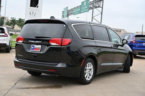 2017 Chrysler Pacifica Touring