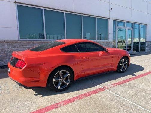 2016 Ford Mustang V6
