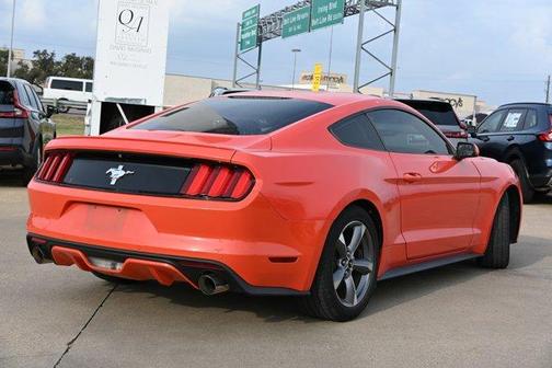 2016 Ford Mustang V6