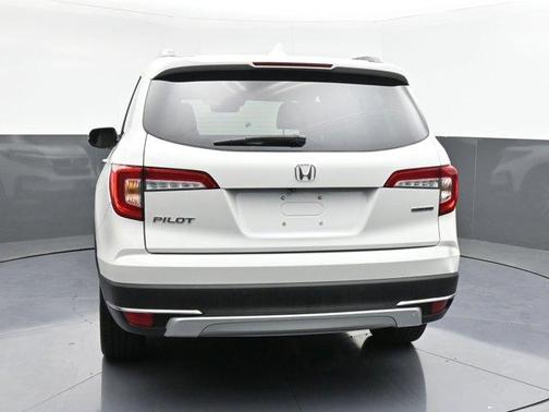 2022 Honda Pilot Touring 7-Passenger