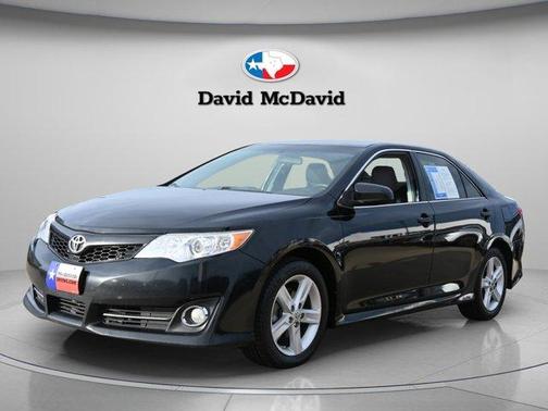 Attitude Black Metallic 2014 Toyota Camry SE