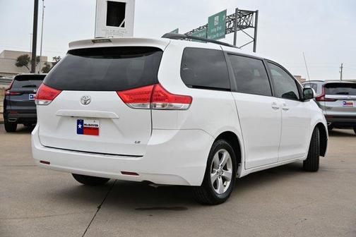 2014 Toyota Sienna LE