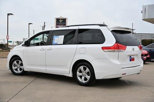2014 Toyota Sienna LE