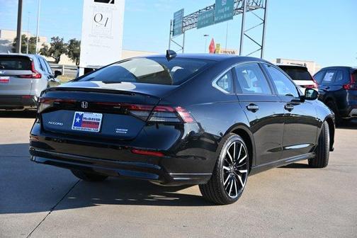2025 Honda Accord Hybrid Touring