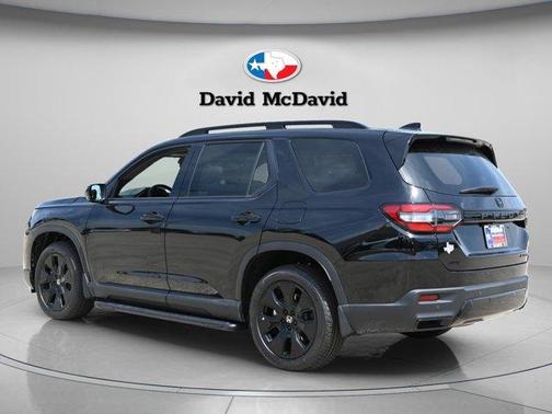 Crystal Black Pearl 2026 Honda Pilot Black Edition