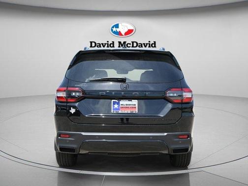Crystal Black Pearl 2026 Honda Pilot Black Edition