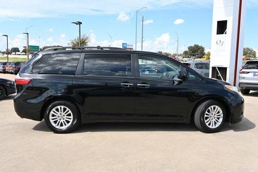 2015 Toyota Sienna XLE