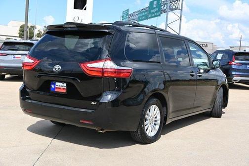 2015 Toyota Sienna XLE