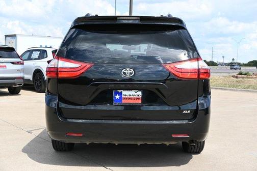 2015 Toyota Sienna XLE