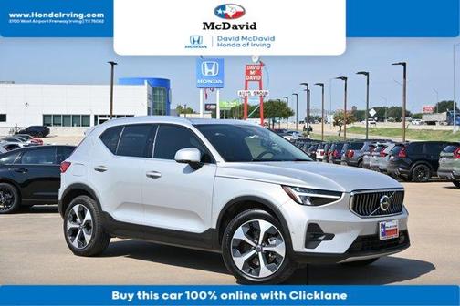 2023 Volvo XC40 B5 Plus Bright Theme