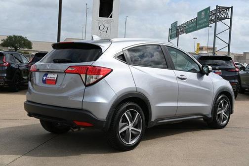 Lunar Silver Metallic 2022 Honda HR-V EX