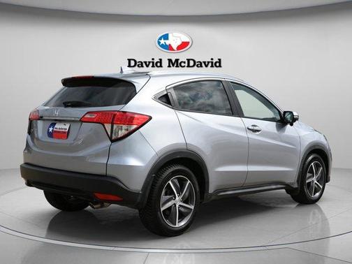 Lunar Silver Metallic 2022 Honda HR-V EX