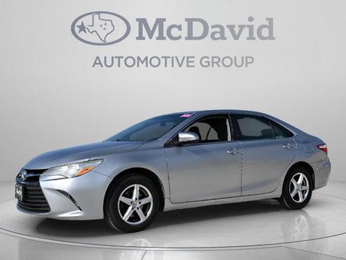 Celestial Silver Metallic 2016 Toyota Camry LE
