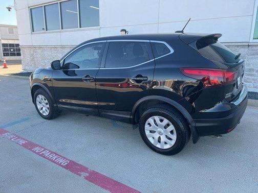 2017 Nissan Rogue Sport S