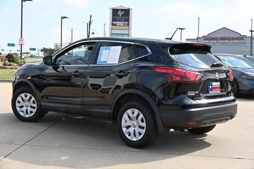 2017 Nissan Rogue Sport S