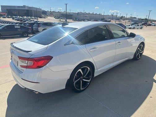 2022 Honda Accord Sport SE