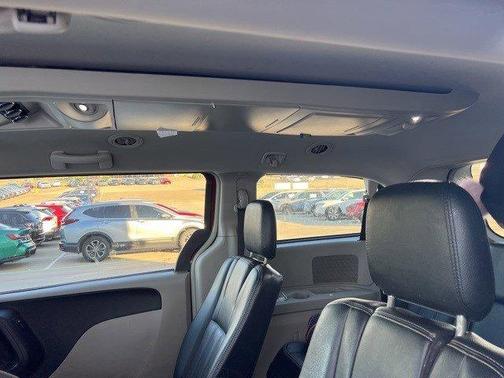 2015 Chrysler Town & Country Touring