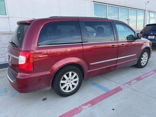 2015 Chrysler Town & Country Touring