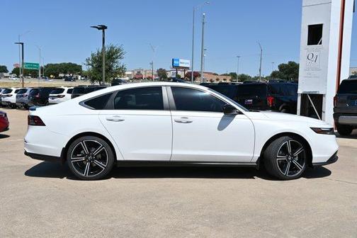 2025 Honda Accord Hybrid Sport