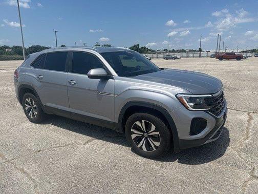 2024 Volkswagen Atlas Cross Sport 2.0T SE