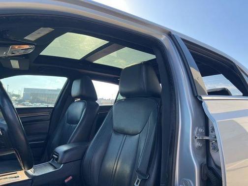 2012 Chrysler 300C Luxury Series