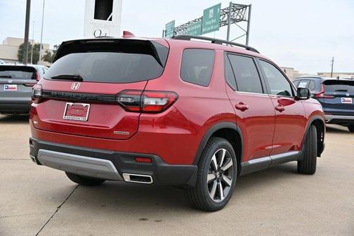 2025 Honda Pilot Touring