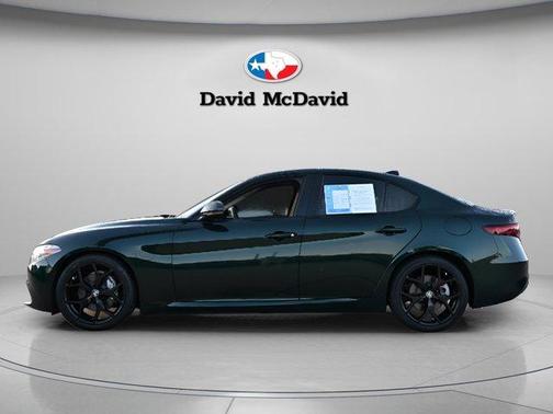 Verde 2021 Alfa Romeo Giulia Ti