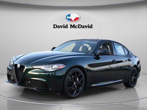 Verde 2021 Alfa Romeo Giulia Ti