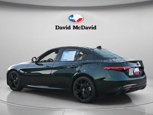 Verde 2021 Alfa Romeo Giulia Ti