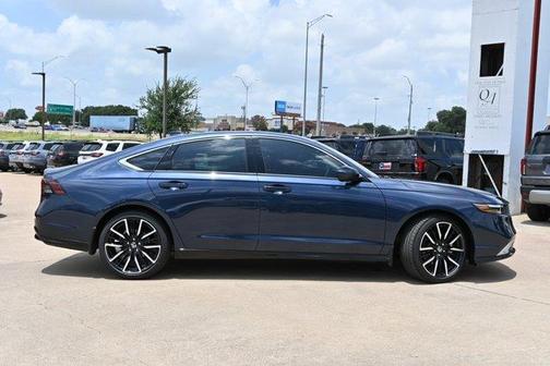 2025 Honda Accord Hybrid Touring