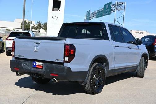 2023 Honda Ridgeline Black Edition