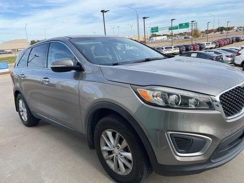 2016 Kia Sorento L