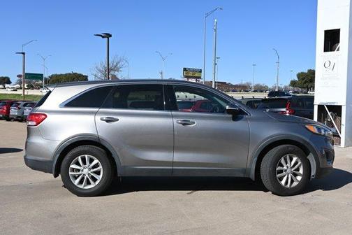 2016 Kia Sorento L