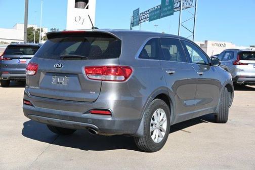2016 Kia Sorento L