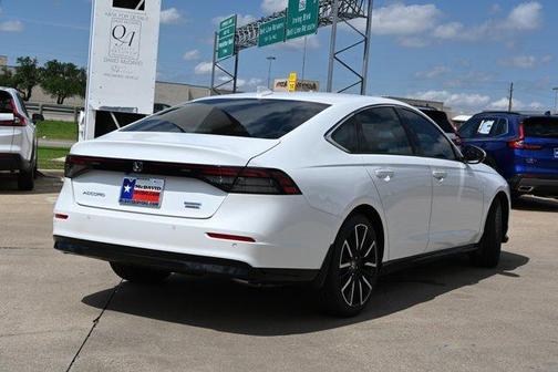2025 Honda Accord Hybrid Touring