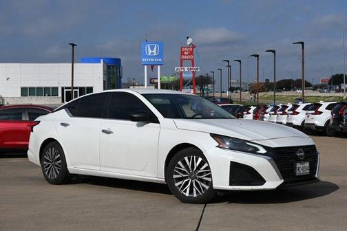 2024 Nissan Altima 2.5 SV