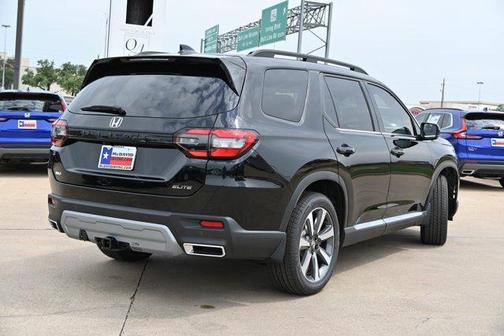 2025 Honda Pilot Elite