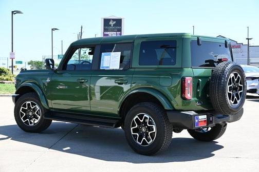 Eruption Green Metallic 2025 Ford Bronco Outer Banks