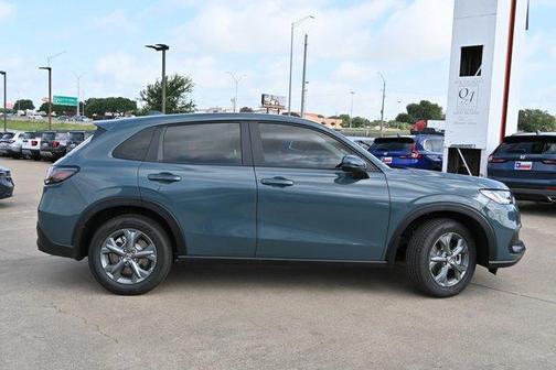 2026 Honda HR-V LX