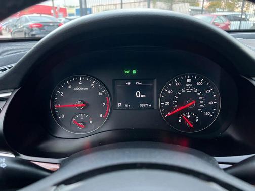 2017 Kia Cadenza Premium