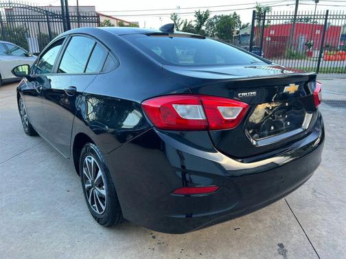 2017 Chevrolet Cruze LS