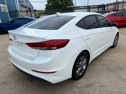 2017 Hyundai ELANTRA SE Value Edition