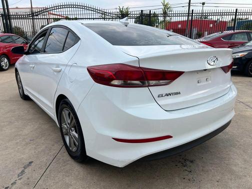 2017 Hyundai ELANTRA SE Value Edition