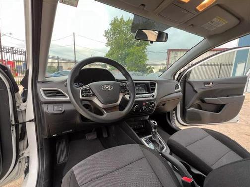 2019 Hyundai Accent SE