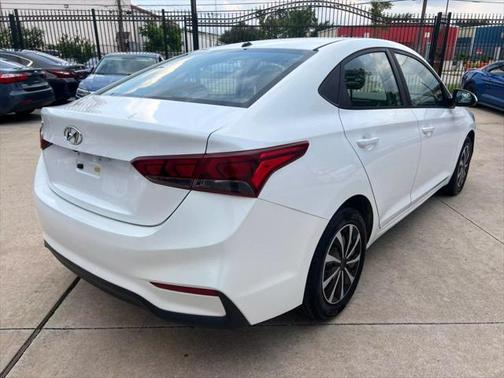 2019 Hyundai Accent SE