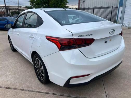 2019 Hyundai Accent SE