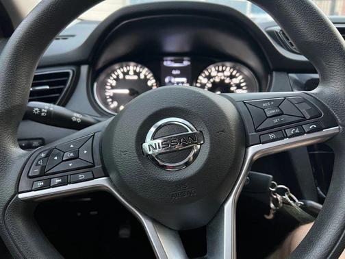 2017 Nissan Rogue Sport S