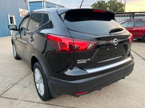 2017 Nissan Rogue Sport S