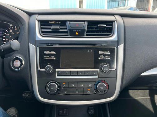 2017 Nissan Altima 2.5 SR