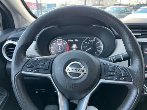 2021 Nissan Versa 1.6 SV